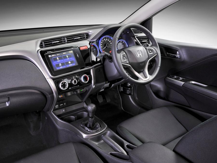  Honda Ballade 2014 года  (фото 13 из 29)
